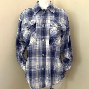 (NWT) Ashley Women’s Plaid Button Down Shirt in Blue/White, Small
